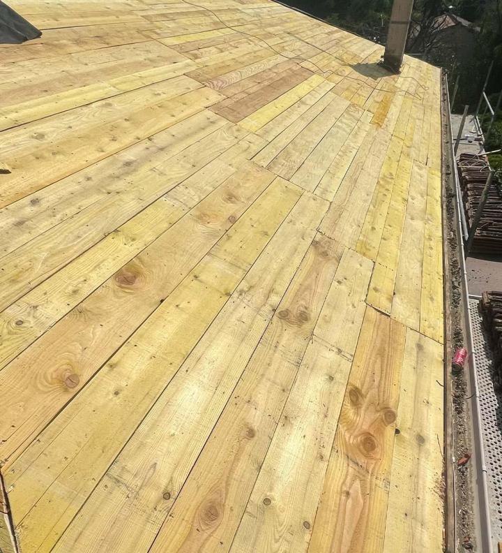 Des charpentiers en bois expérimentés